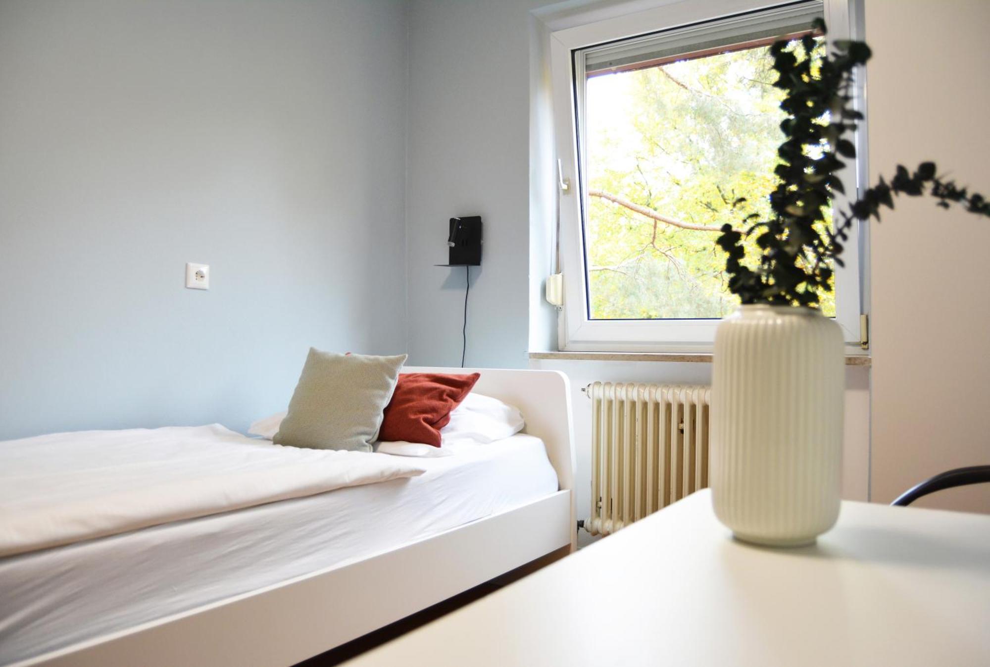 1, 2, Sleep Hostel Nuernberg Messe Bagian luar foto