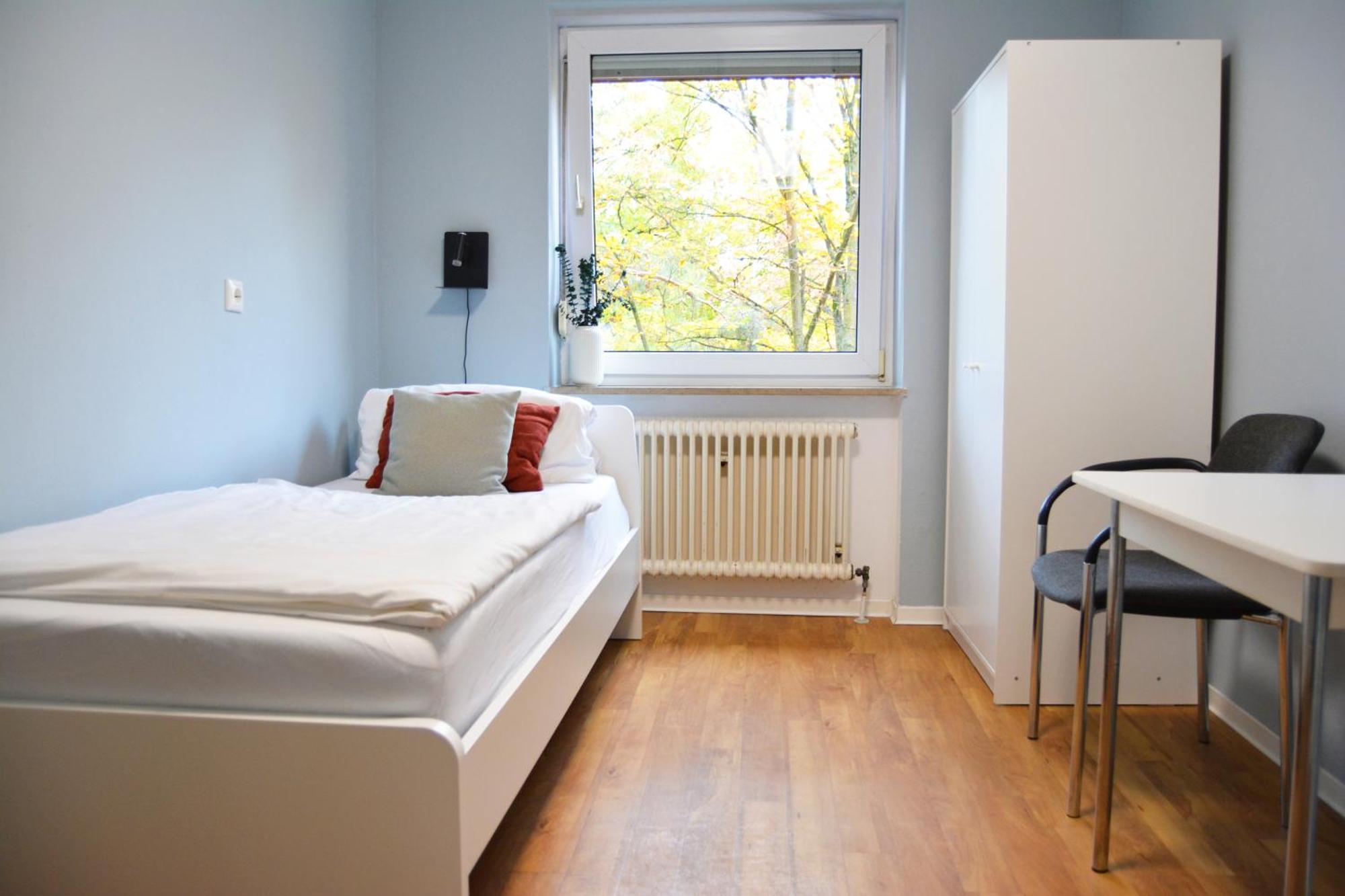 1, 2, Sleep Hostel Nuernberg Messe Bagian luar foto