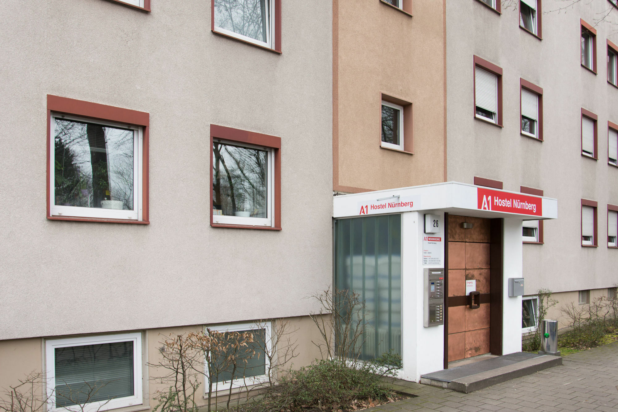 1, 2, Sleep Hostel Nuernberg Messe Bagian luar foto
